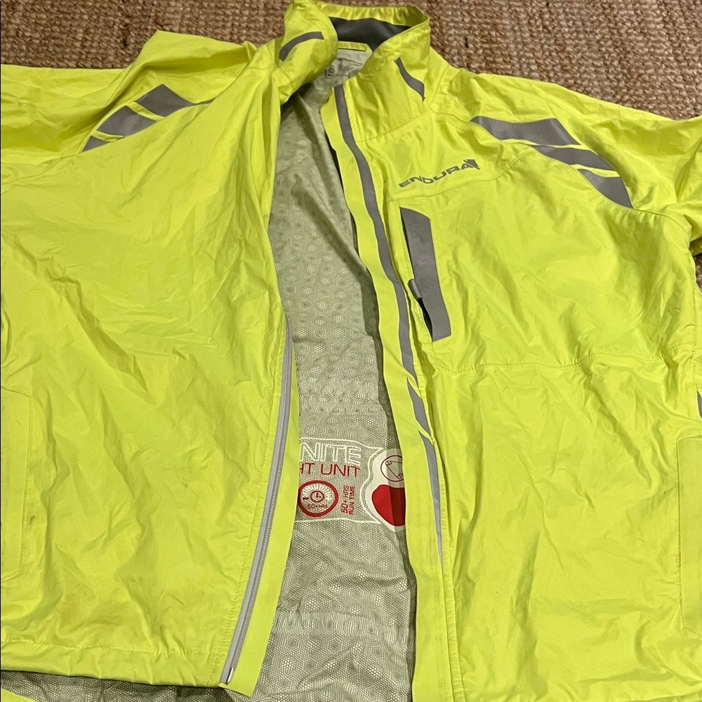 Endura Neon Yellow Cycling Jacket. XXL